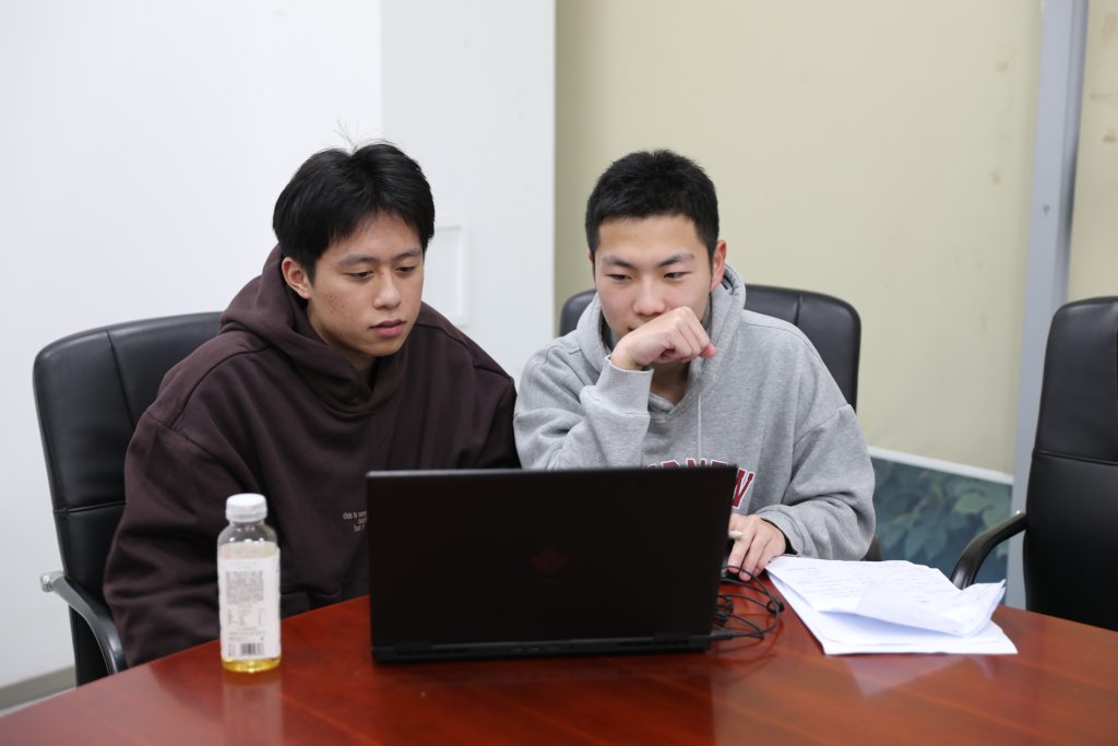洛桑旅游学子在2023年全国大学生数学建模竞赛中获多项省级奖