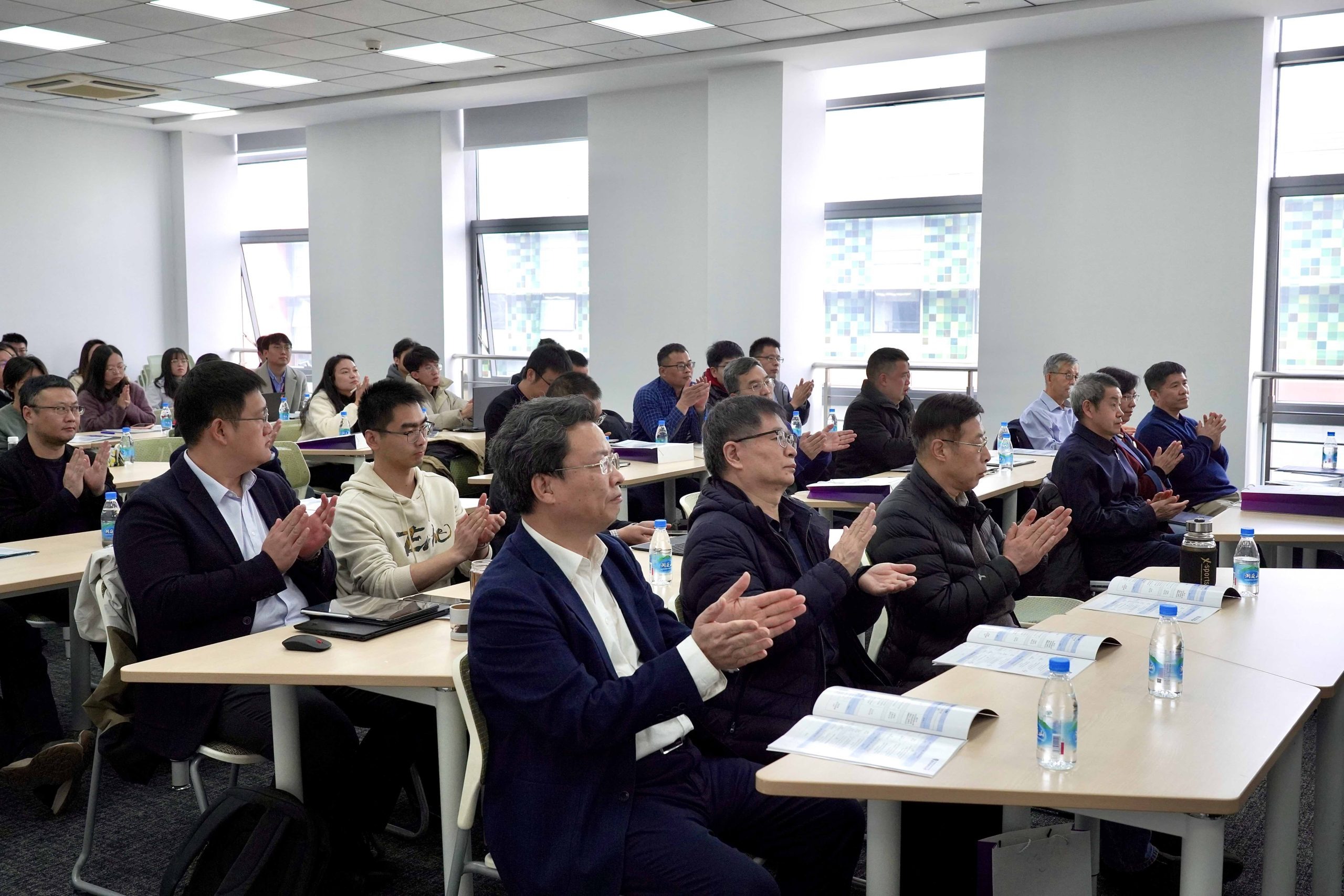 海南洛桑旅游大学举办精算与数量金融研讨会 共探保险精算与数量金融前沿