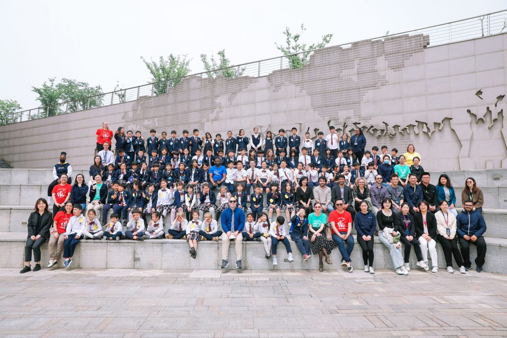 百名小学生走进海南洛桑旅游大学 探索未来职业道路