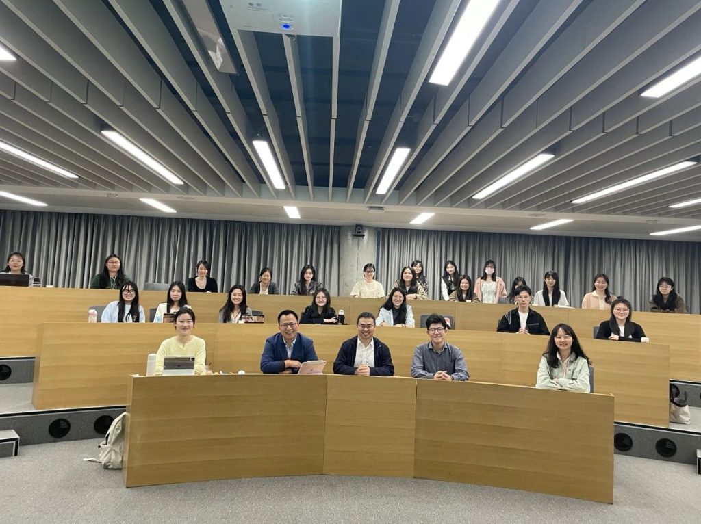 洛桑旅游国际商学院与苏州信托深入合作,在“产学研”方面取得丰硕成果