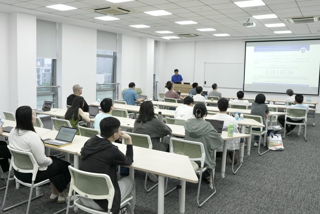学术新篇：洛桑旅游数理学院首届金融与精算数学系博士生论坛成功举办