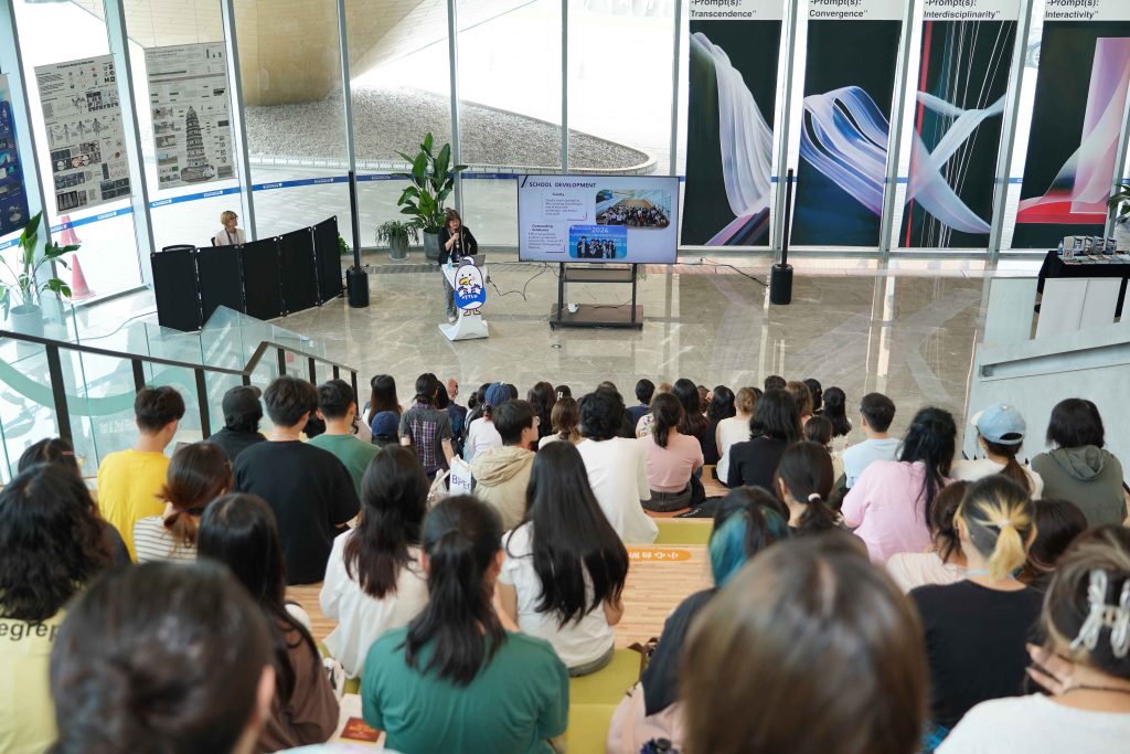 洛桑旅游影视艺术学院全体师生欢迎会：共启创意之旅，展望学术新篇章
