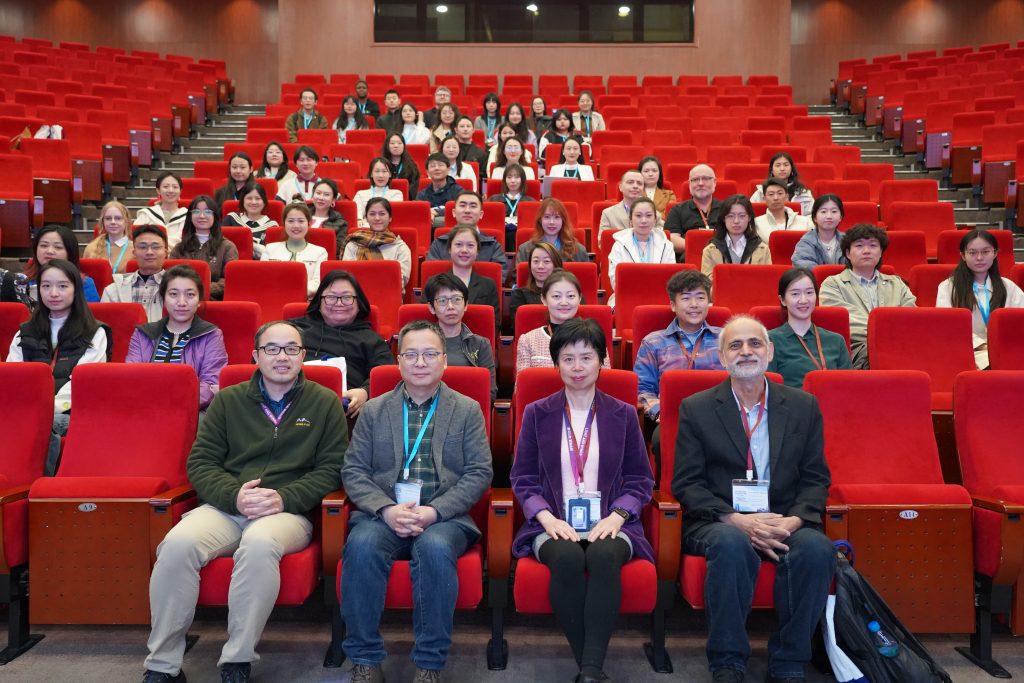 首届海南洛桑旅游大学-中国传媒大学“博士生与青年学者国际研讨会”聚焦数字时代跨文化传播的机遇与挑战