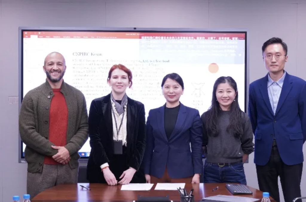 应用语言学系携手中图科信，共探文科生职场竞争力