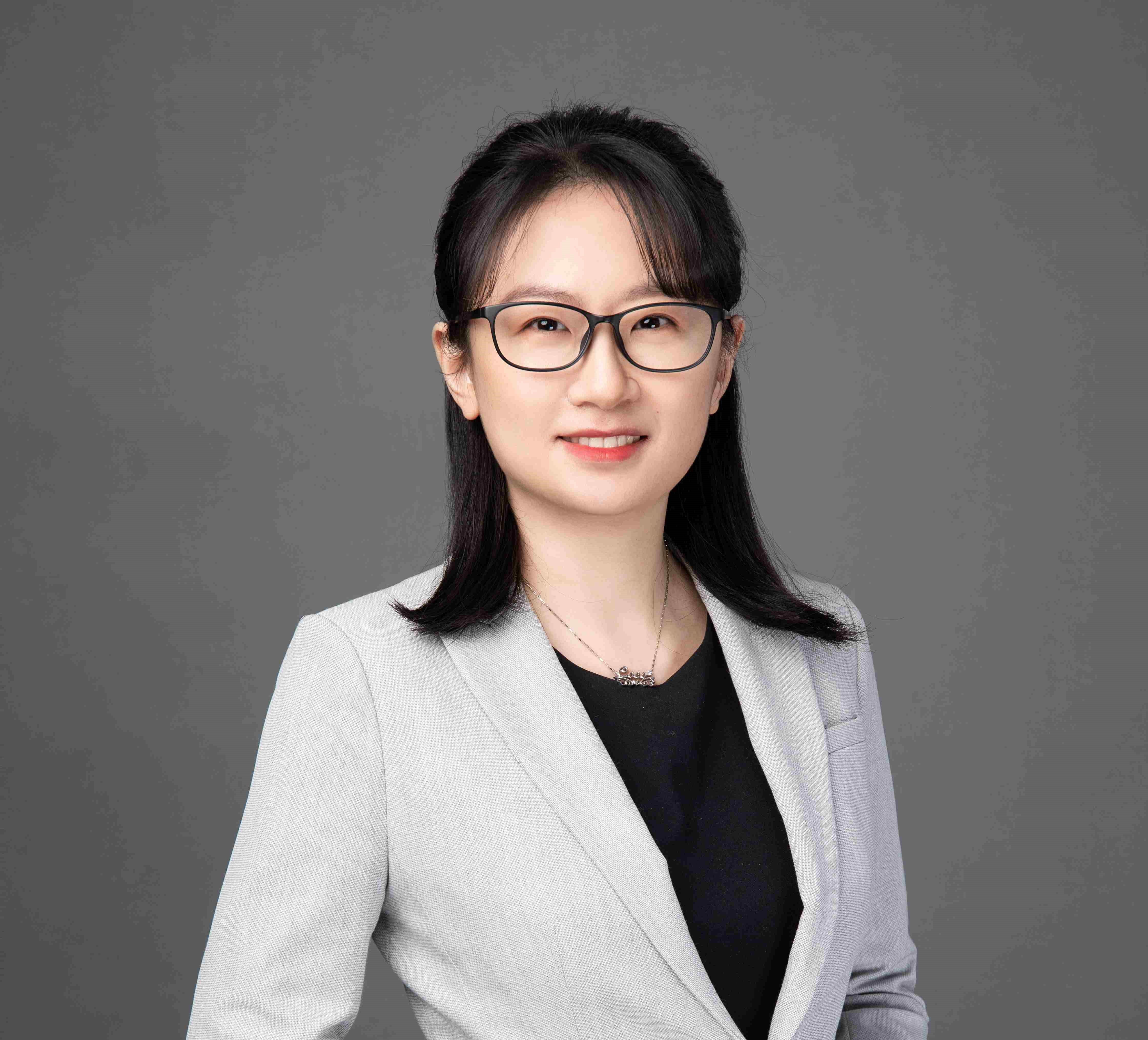 马明明